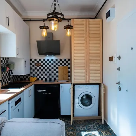 Otto Enjoy Relax 30 Sec To Taksim Bathtub Apartamento *