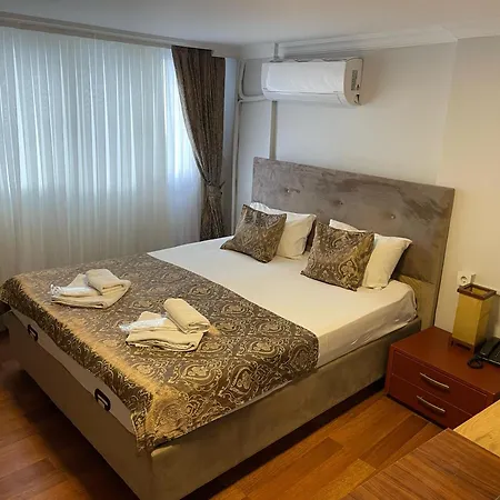 Отель Grey House - Historical Peninsula 3*