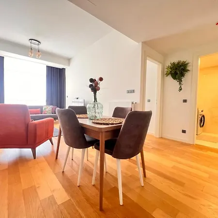 شقة G Tower At Divan Near To Mimar Sinan Metro Station اسطنبول