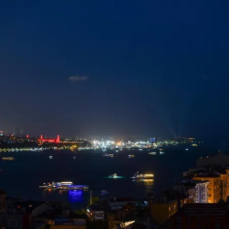 Daire The Maiden Tower From Your Bedroom Romantic View, In Taksim Square *
