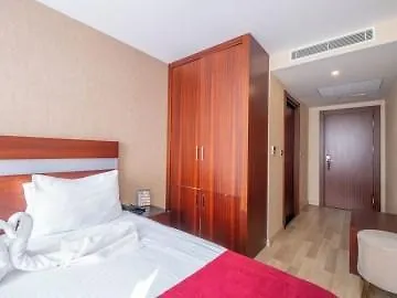 Hotel Park By Clover 3*