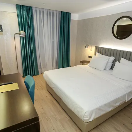 Milord Hotel 4*