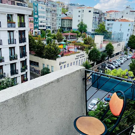 아파트 A Million Dollar View Of The Bosporus And Balcony