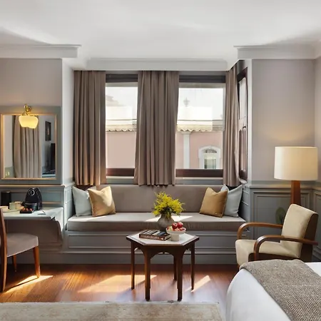 Armada Old Hotel 4*