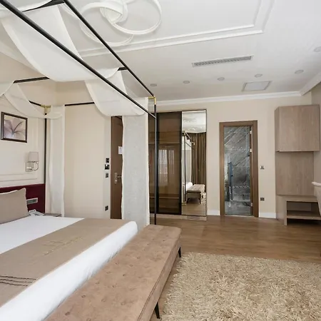 Continental Pera Отель 4*
