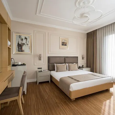 Continental Pera Отель 4*