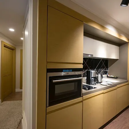 Tunel Hotel