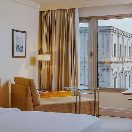 Hotel Grand Hyatt
