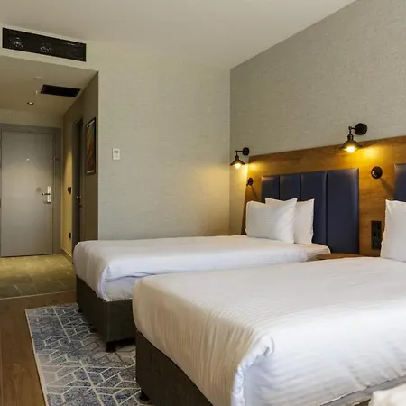 Ramada Encore By Wyndham Arnavutkoy Otel *