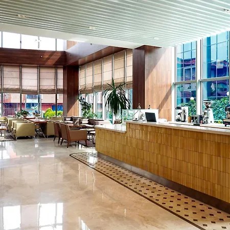 Hotel Ramada Encore Bayrampasa 4*