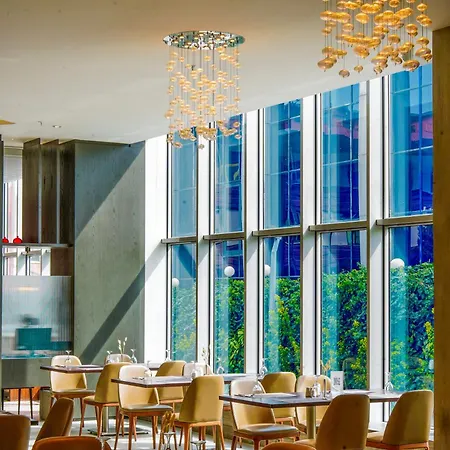 Ramada Encore Bayrampasa Hotel 4*