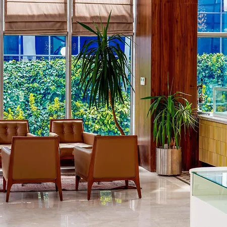 Hotel Ramada Encore Bayrampasa 4*