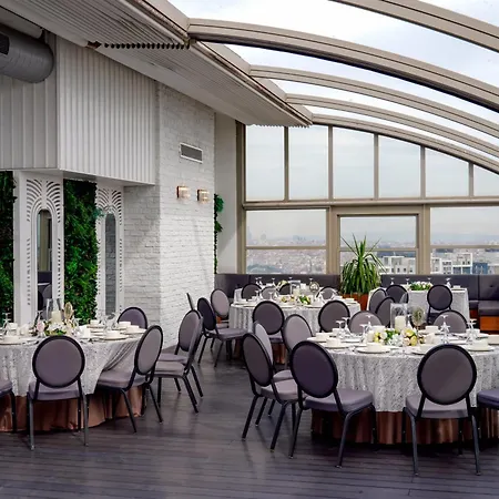 Ramada Encore Bayrampasa Hotel 4*