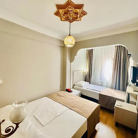 Crowned Exclusive Hotel Istanbul