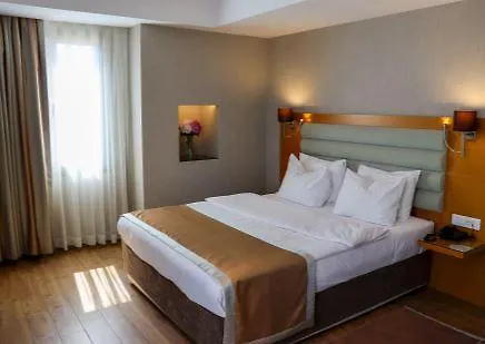Ξενοδοχείο Riva Taksim 4*