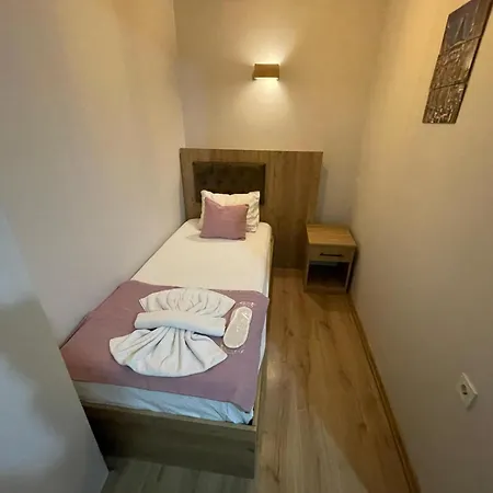 Отель Grey House - Historical Peninsula 3*
