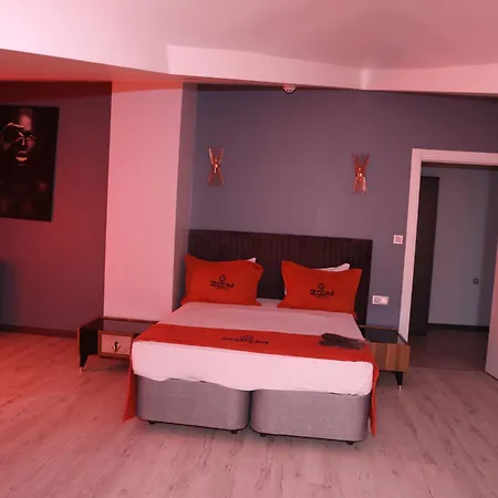Zoom Otel *
