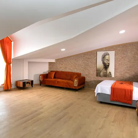 Zoom Otel *