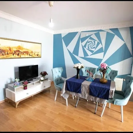 Appartement 2br - 1lr Seaview Family Flat 10 Min Walk To Center Istambul