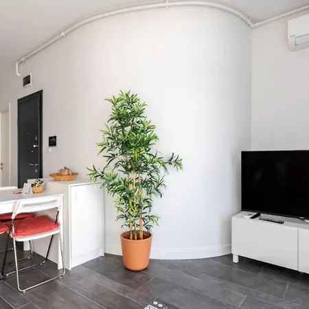 Beautiful W Stunning Views Patio! #371 Appartement Istambul