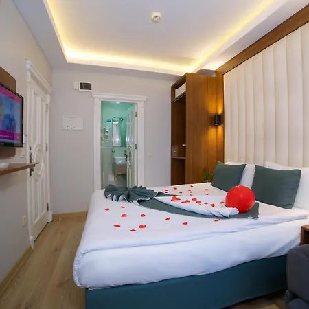 Black Tulip Otel 4*
