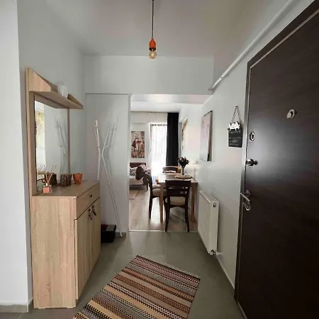 Comfortable New In Beyoglu Estambul