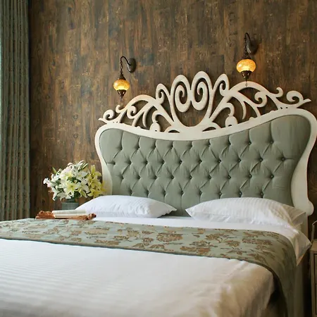 Elegance 4*