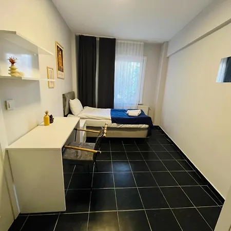 Daire In A Digital Nomad House 102 *