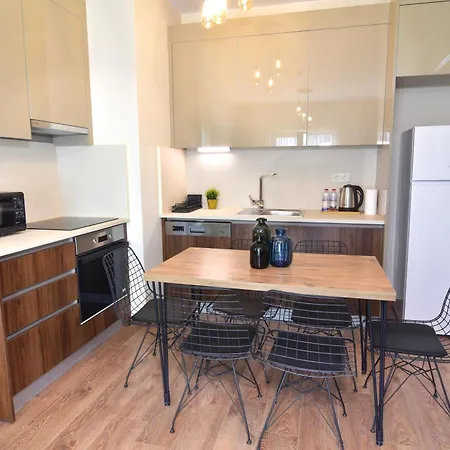 Spacious 2br With Garden- Long Term Rent