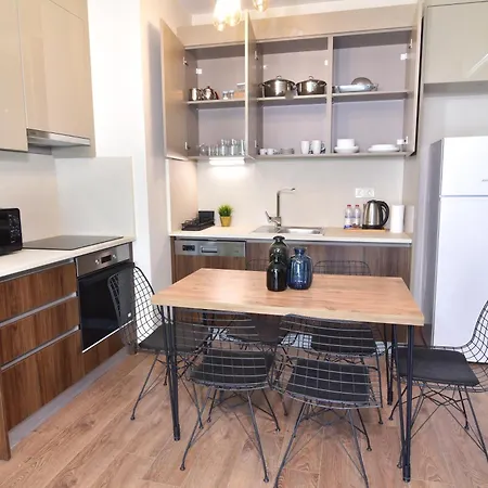Spacious 2br With Garden- Long Term Rent Apartment *