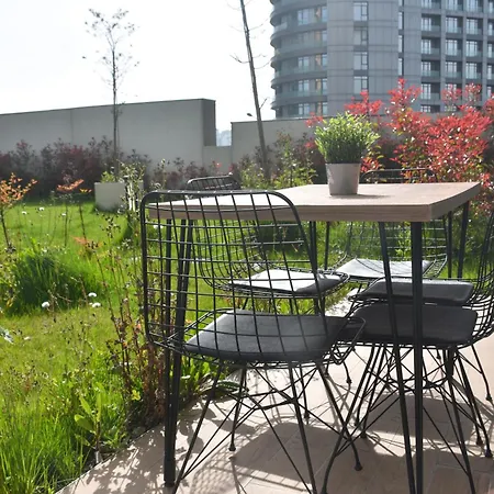 Apartment Spacious 2br With Garden- Long Term Rent *