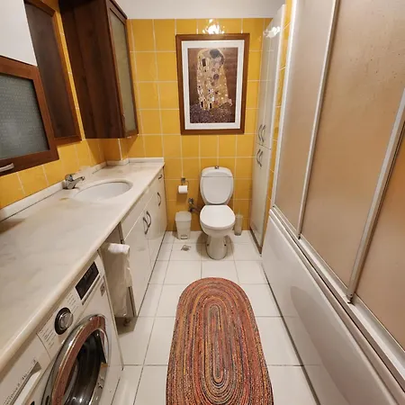 Daire Stunning 1br W Sea View Close To Galataport ! İstanbul