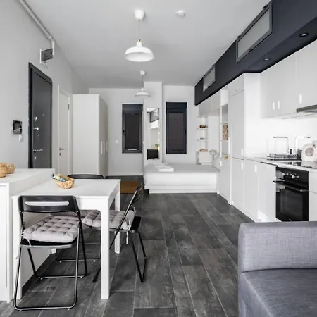 아파트 Airy Cozy - Partial Seaview Balcony! #380