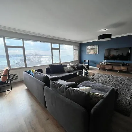 Stunning Sea View Amazing Flat 4br 2ba Ac 아파트 이스탄불