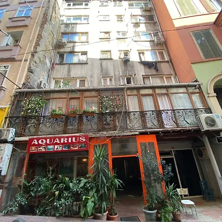 Apartament Taksim Istiklalin Kalbinde Konforlu Netflix Wifi *