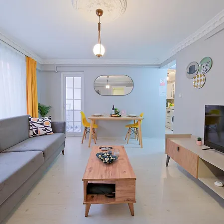 Apartament Taksim Istiklalin Kalbinde Konforlu Netflix Wifi *