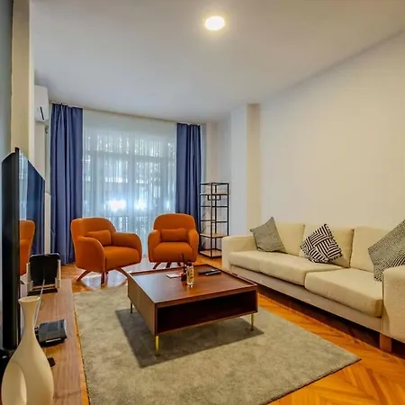 3-bedroom With Balcony 이스탄불