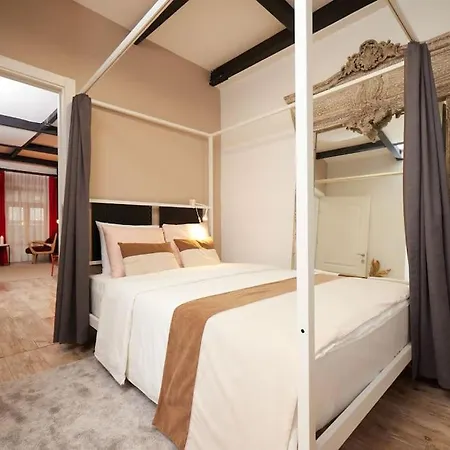 Stunning 2br 1 Min Metro&galata Daire *