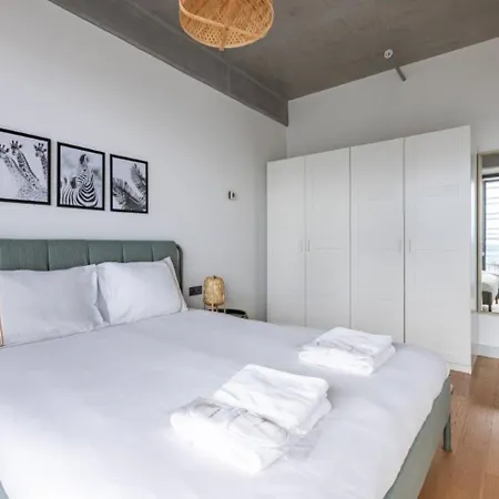 Elegant 1bd Terrace Gem Poolparking! #344 Apartamento *