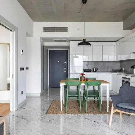 Apartamento Elegant 1bd Terrace Gem Poolparking! #344