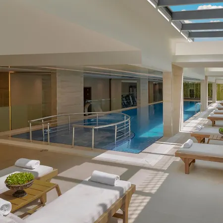 Movenpick Living West 5*