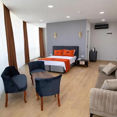 Otel Zoom *