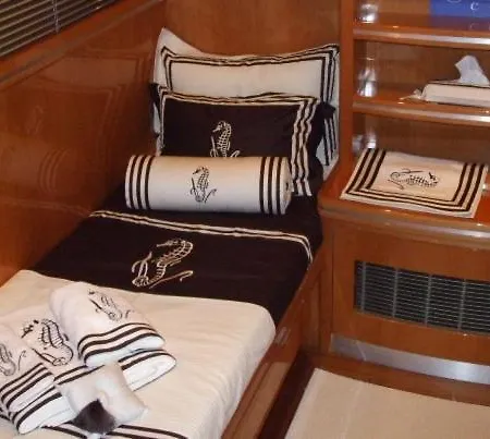 Botel Nova Yachting