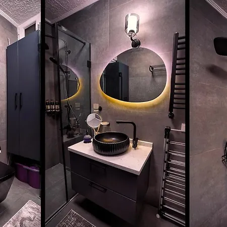 Hidden Gem In Sisli 아파트 *