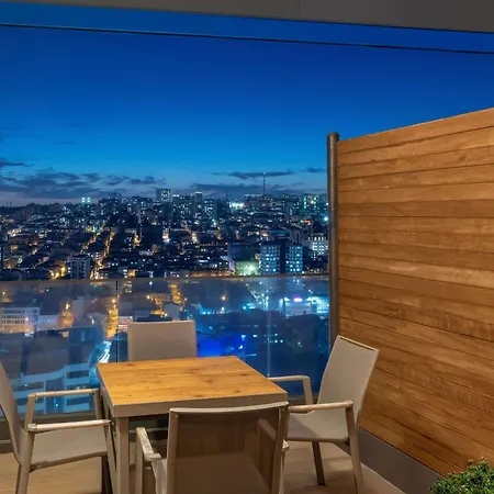 Movenpick Living West 5*