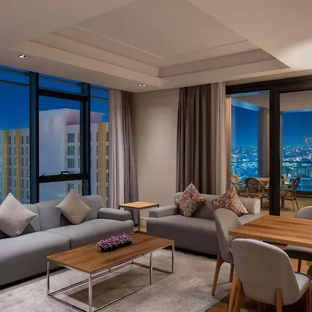 Movenpick Living West מלון