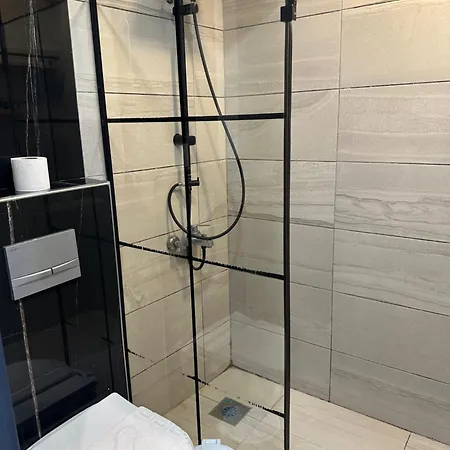 Apartament Ortakoey House *
