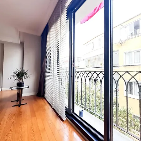 Calma Cihangir Apartman
