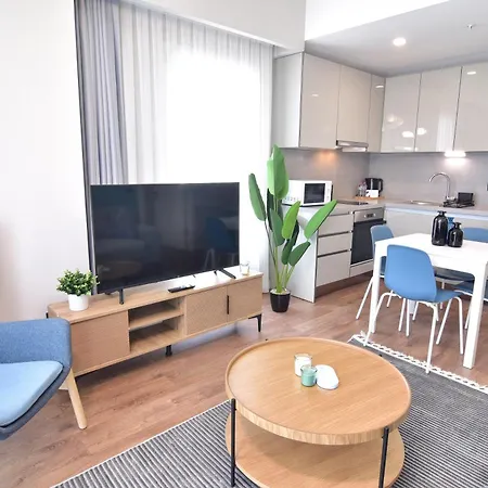 Appartement 13th Floor Brand New Cozy 2br With Balcony Istambul