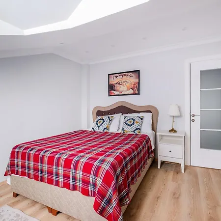 Apartament New Sisli - 1gbps Wifi - Ac - Elevator